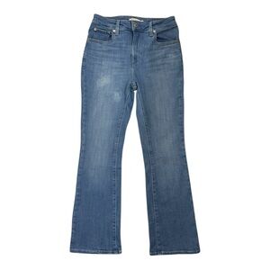 Levi’s Women’s 725 High Rise Boot Cut Jeans, Light/Medium Wash